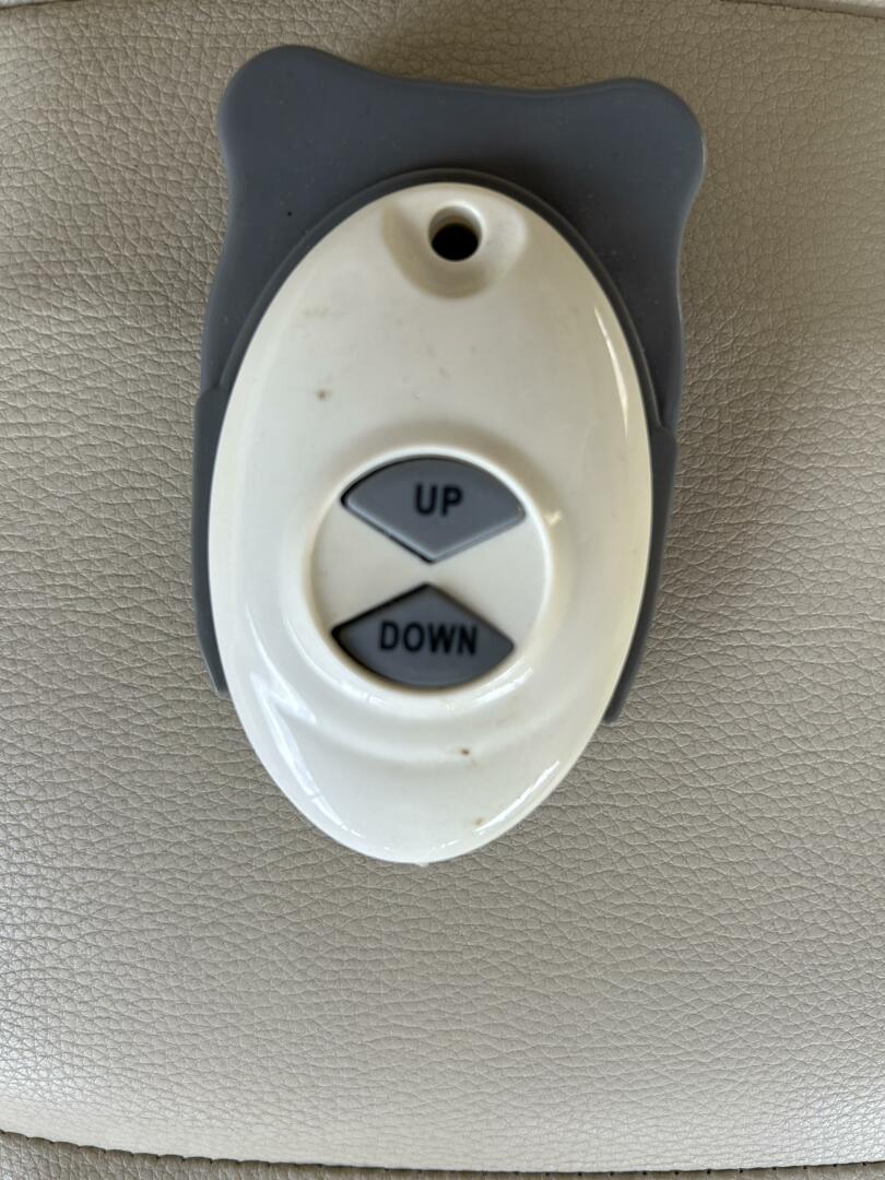 Slide: The Image of Windlass Remote Controller - 5061104