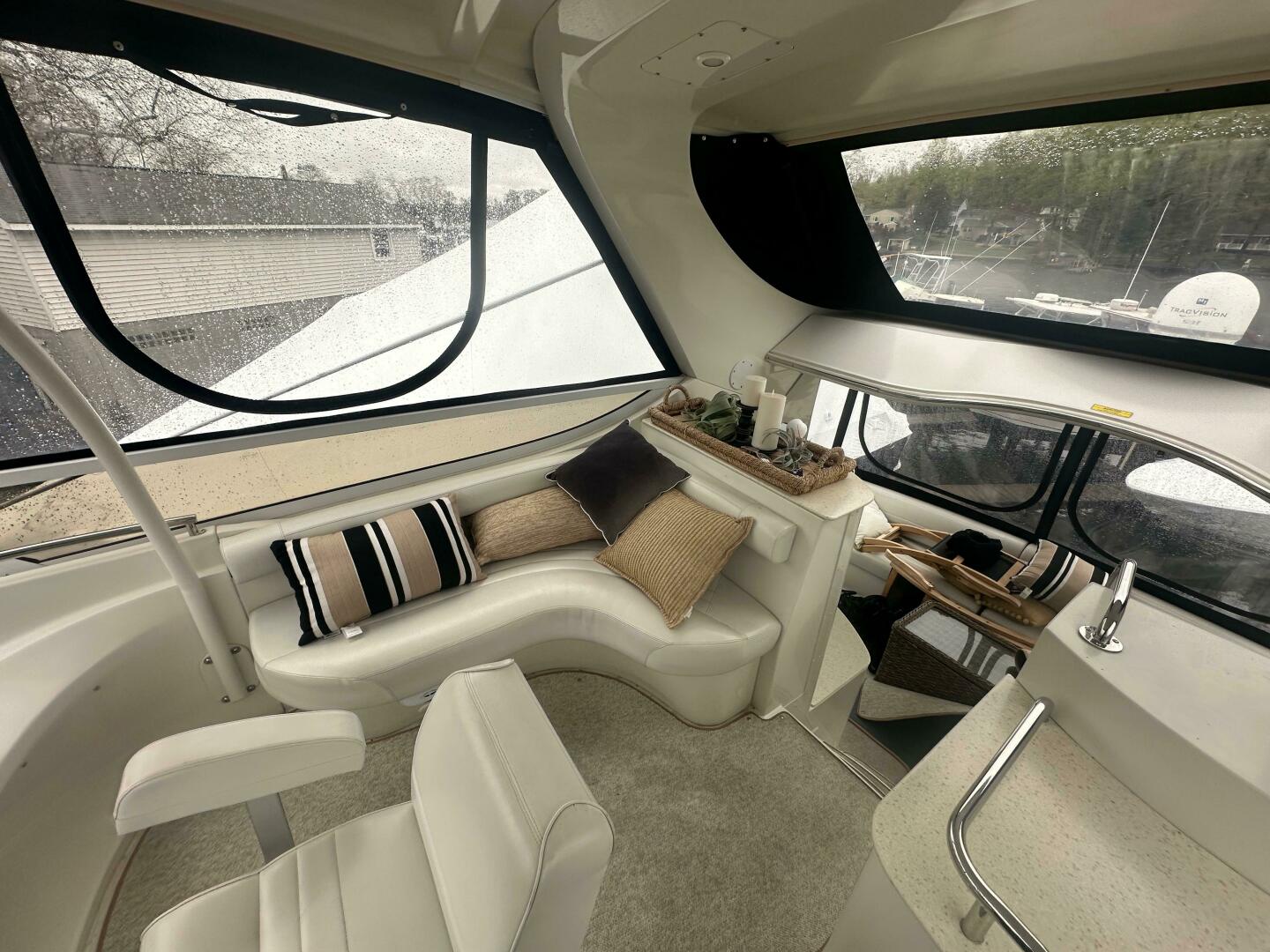 Slide: The Image of Carver 43 Motor Yacht 2007 - 5212109