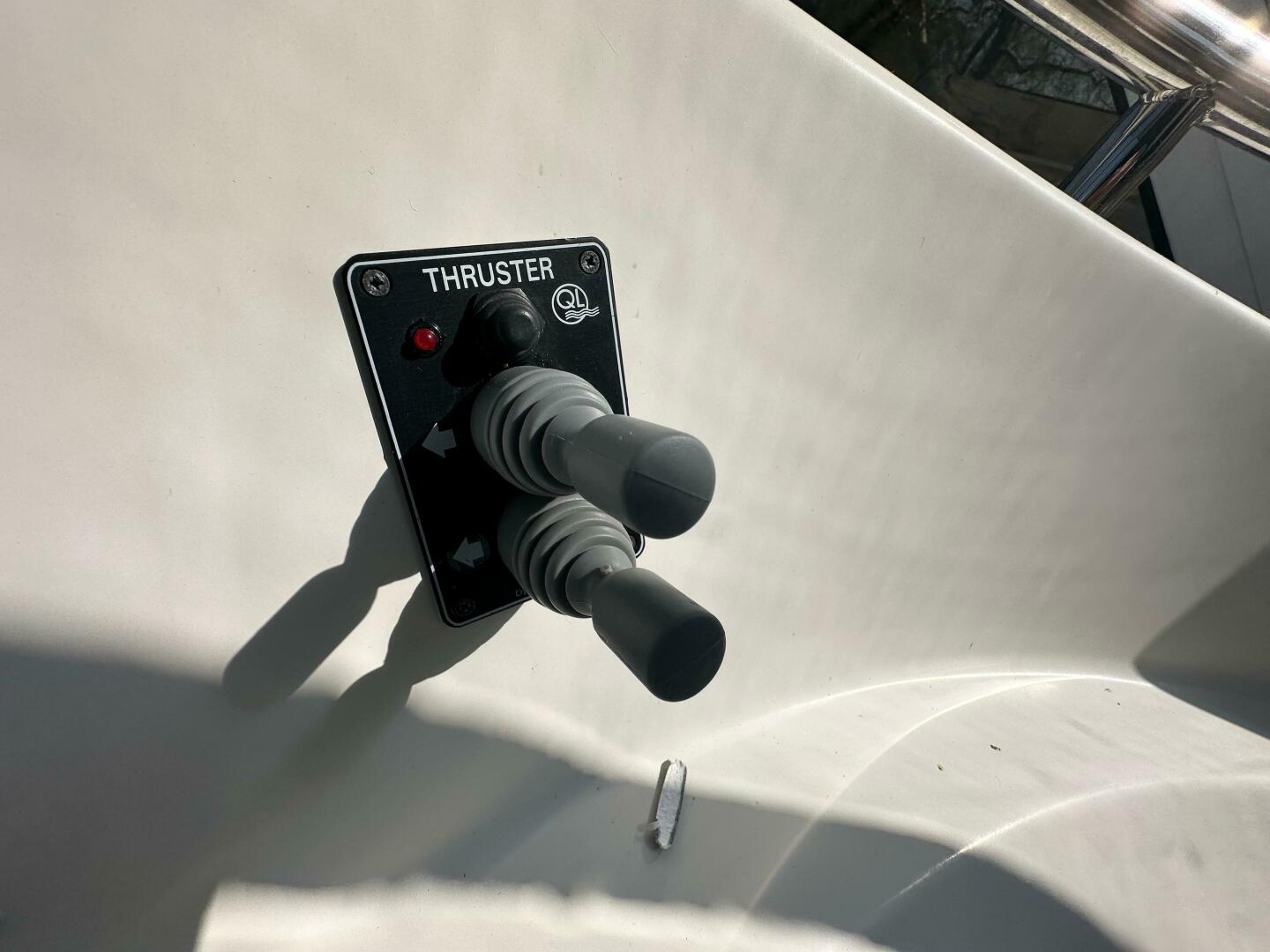 Slide: The Image of Carver 43 Motor Yacht 2007 - 5212115