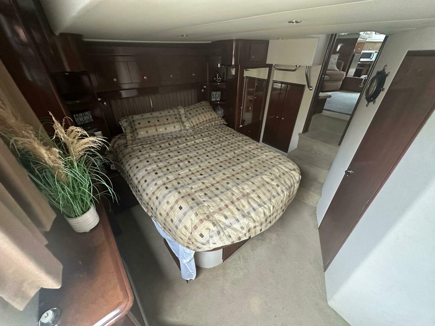 Slide: The Image of Carver 43 Motor Yacht 2007 - 5212121