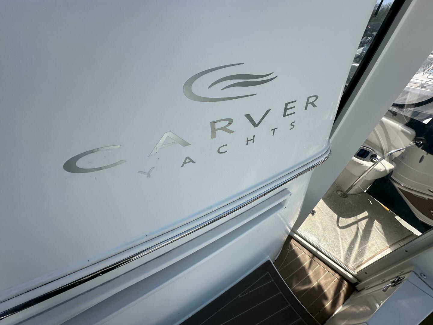 Slide: The Image of Carver 43 Motor Yacht 2007 - 5212108