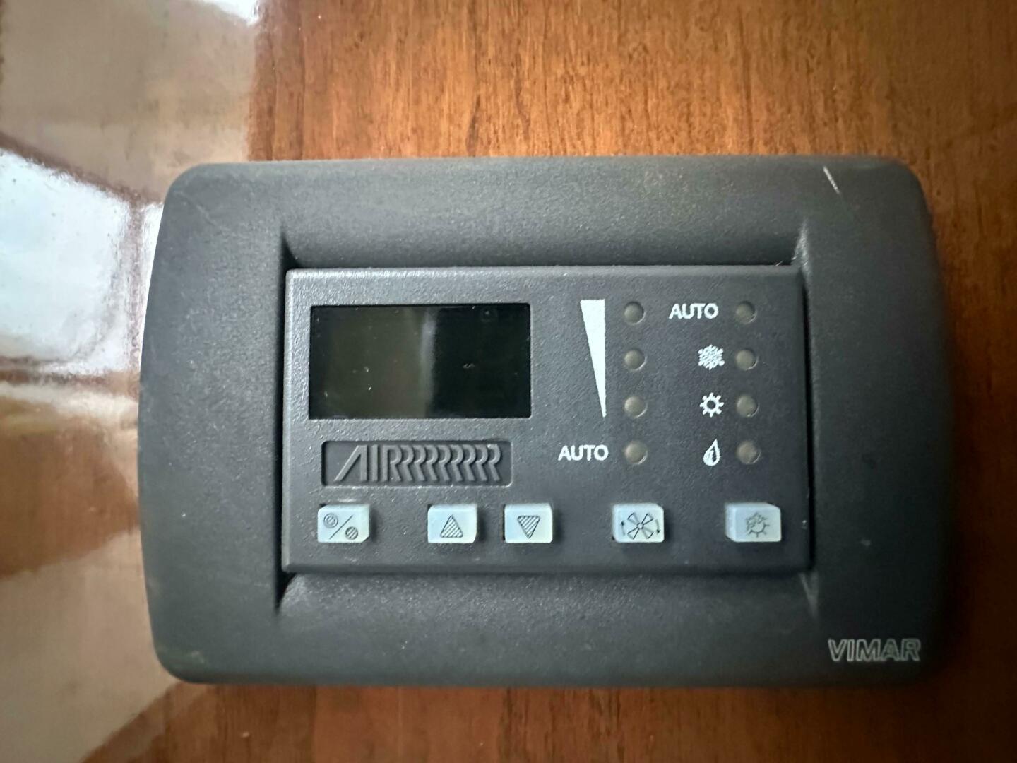 Slide: The Image of Carver 43 Motor Yacht 2007 - 5212131