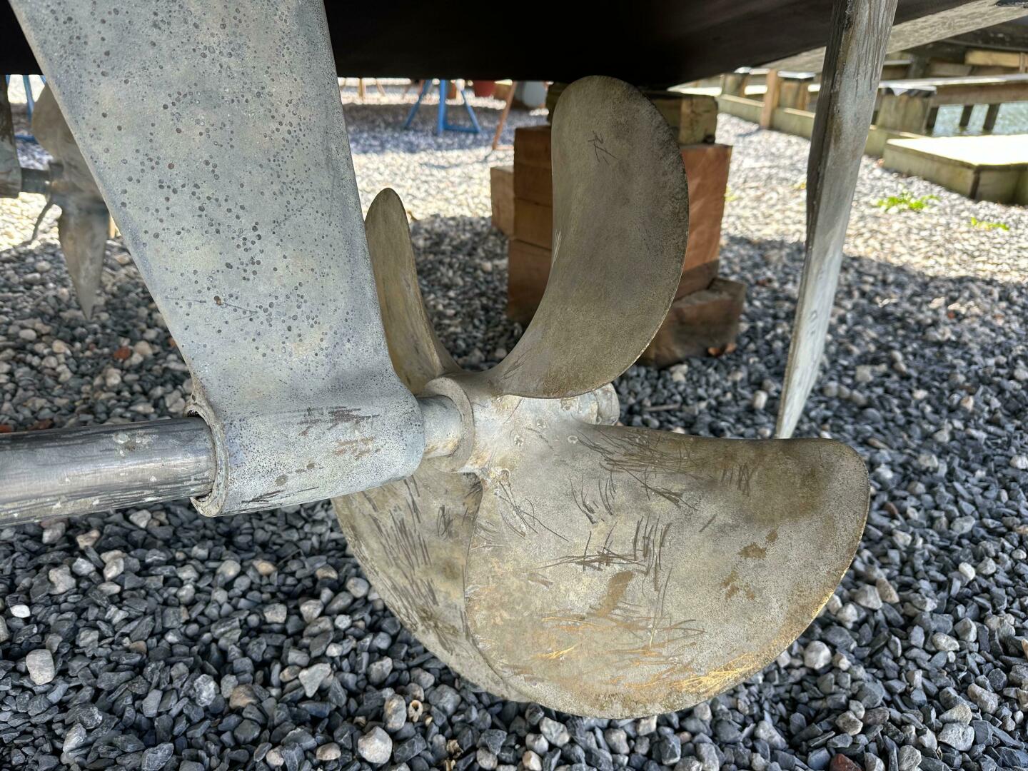 Slide: The Image of Carver 43 Motor Yacht 2007 - 5212260