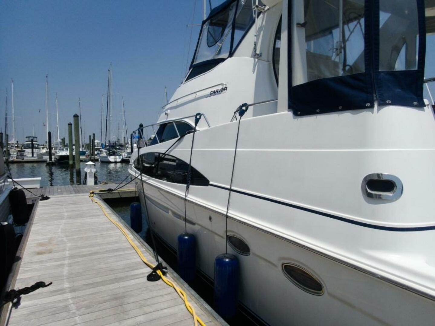 Slide: The Image of Carver 444 Cockpit Motor Yacht 2001 - 4460258