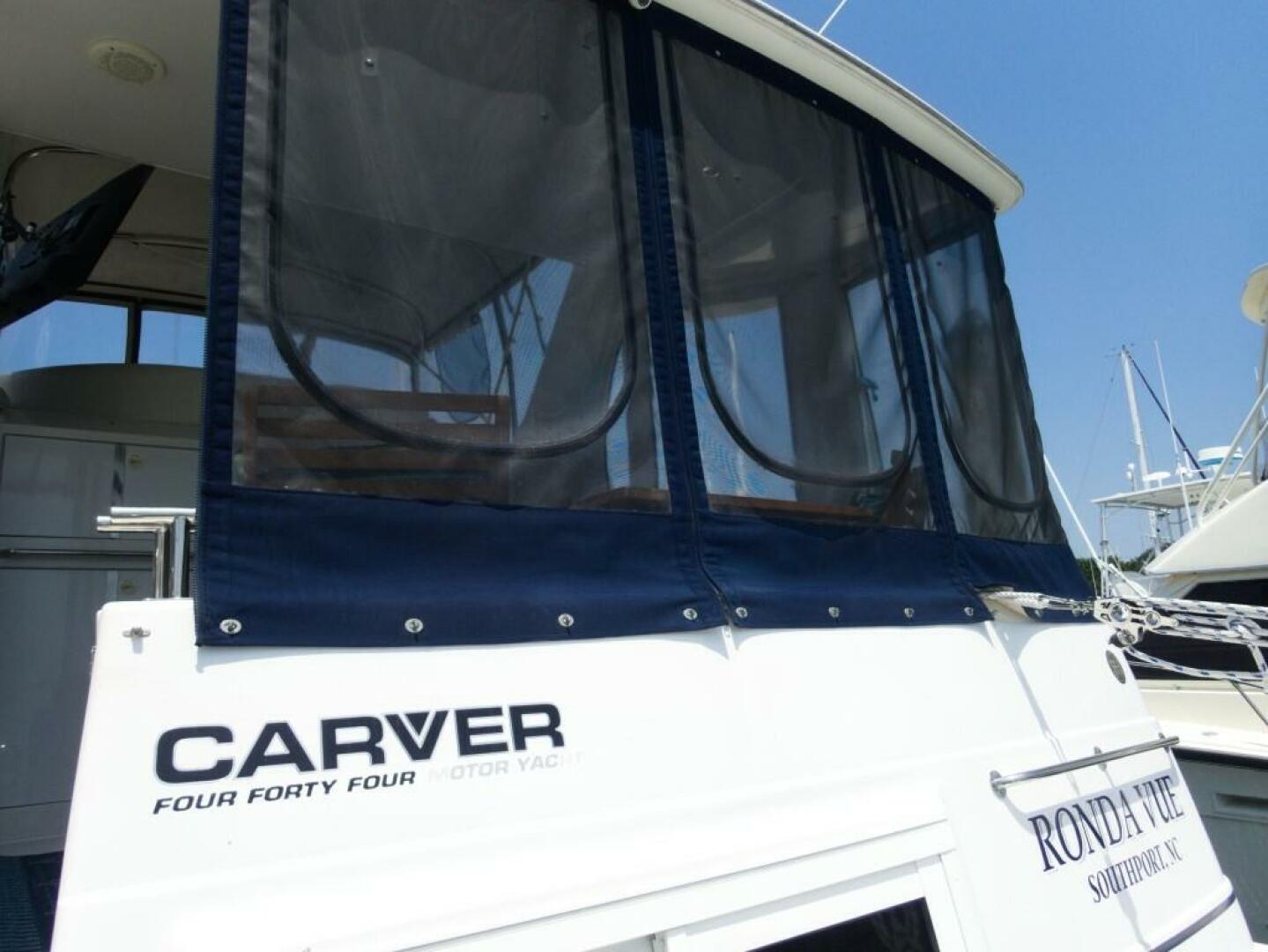 Slide: The Image of Carver 444 Cockpit Motor Yacht 2001 - 4460260