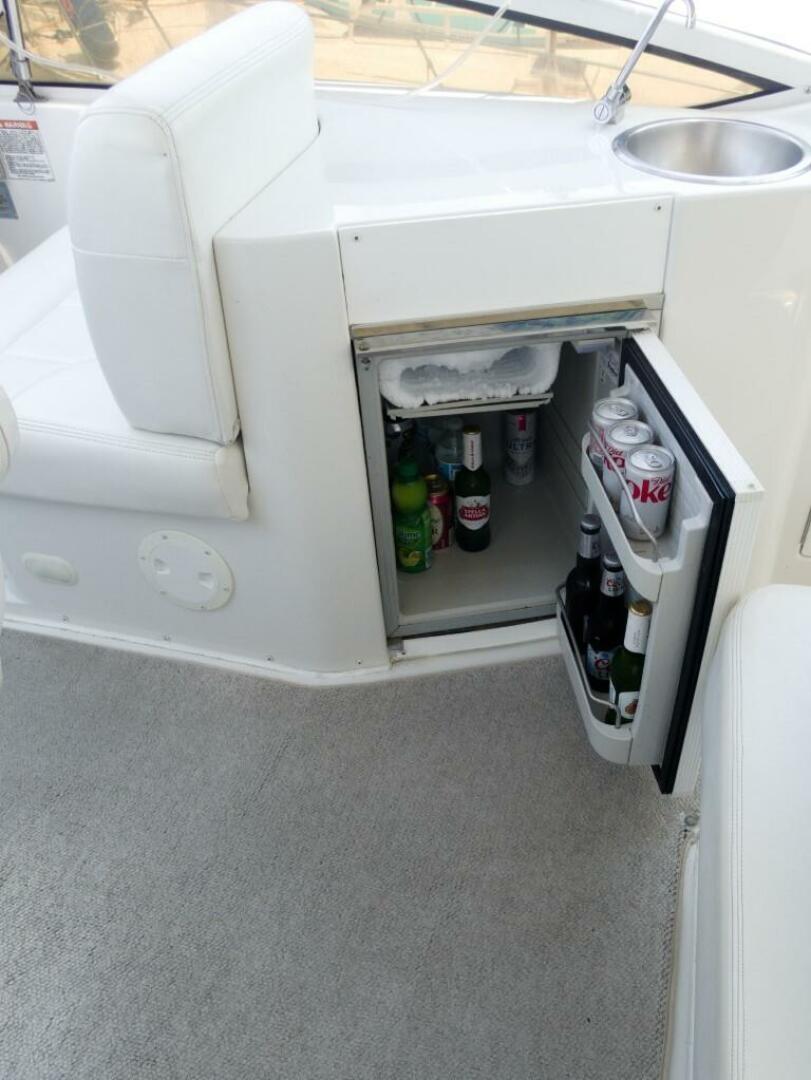 Slide: The Image of Carver 444 Cockpit Motor Yacht 2001 - 4460289