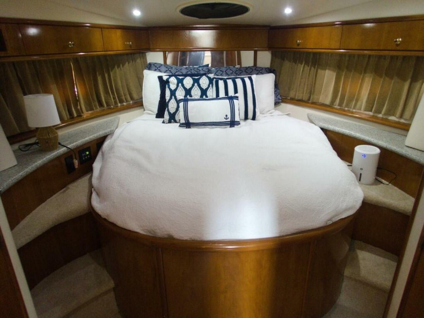 Slide: The Image of Carver 444 Cockpit Motor Yacht 2001 - 4460301