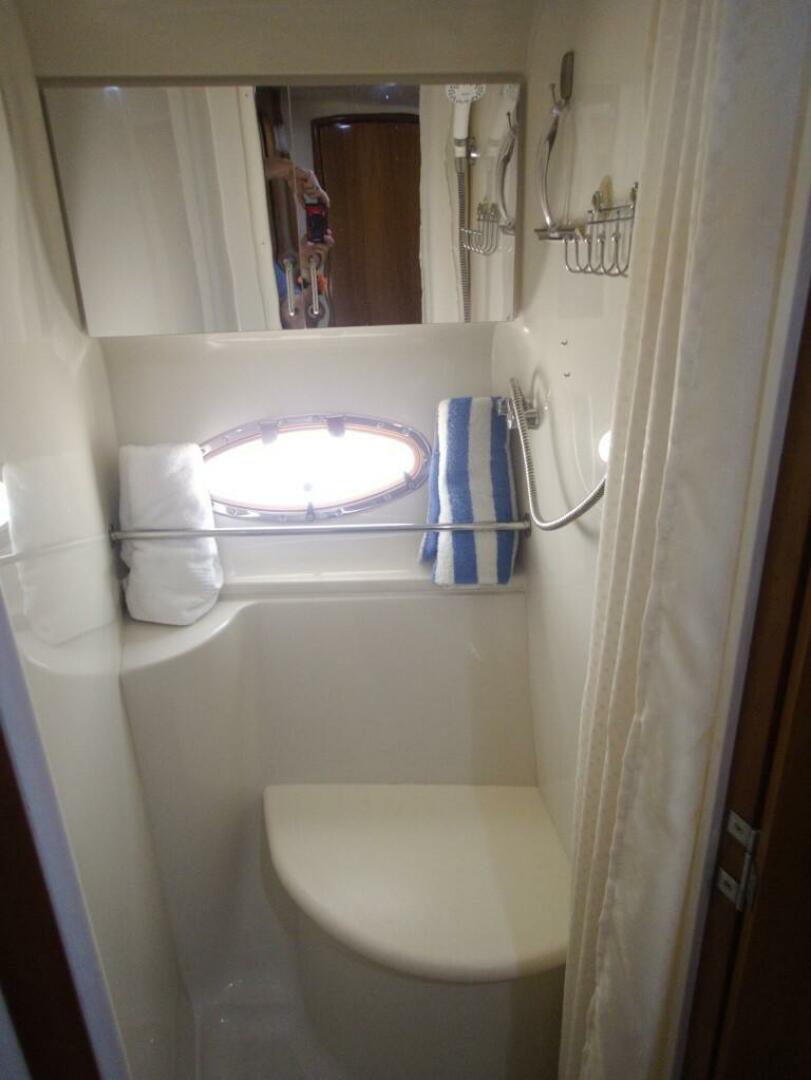 Slide: The Image of Carver 444 Cockpit Motor Yacht 2001 - 4460302