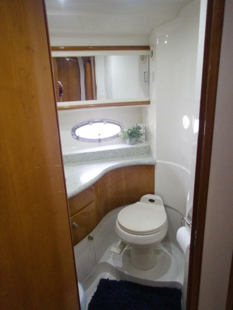 Slide: The Image of Carver 444 Cockpit Motor Yacht 2001 - 4460303