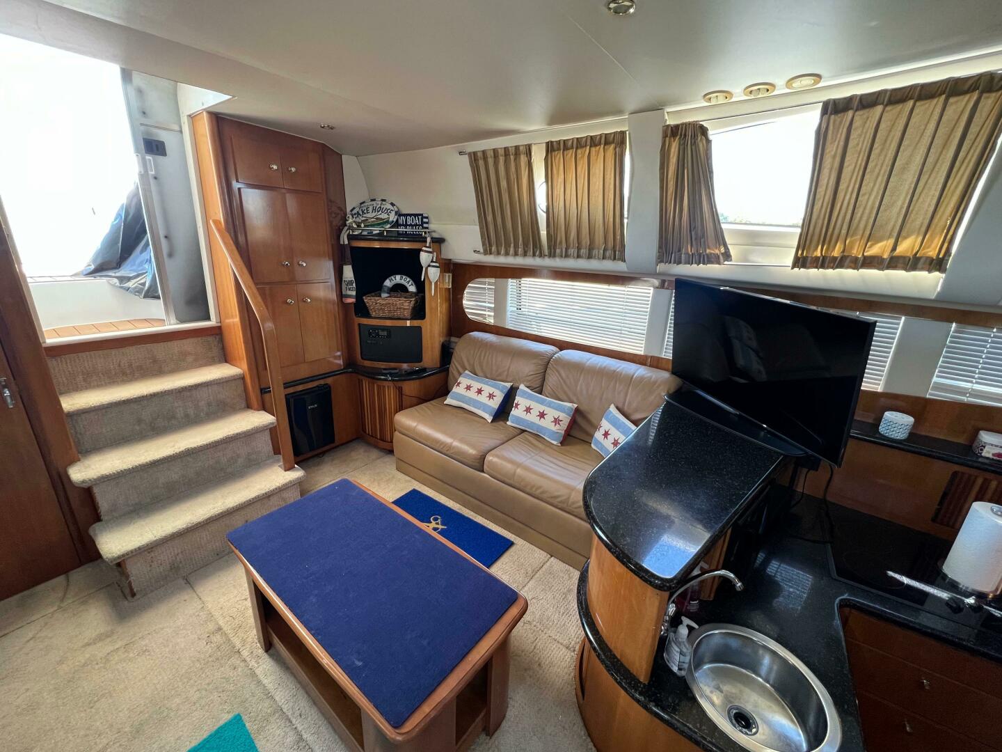 Slide: The Image of Carver 444 Cockpit Motor Yacht 2002 - 5228210