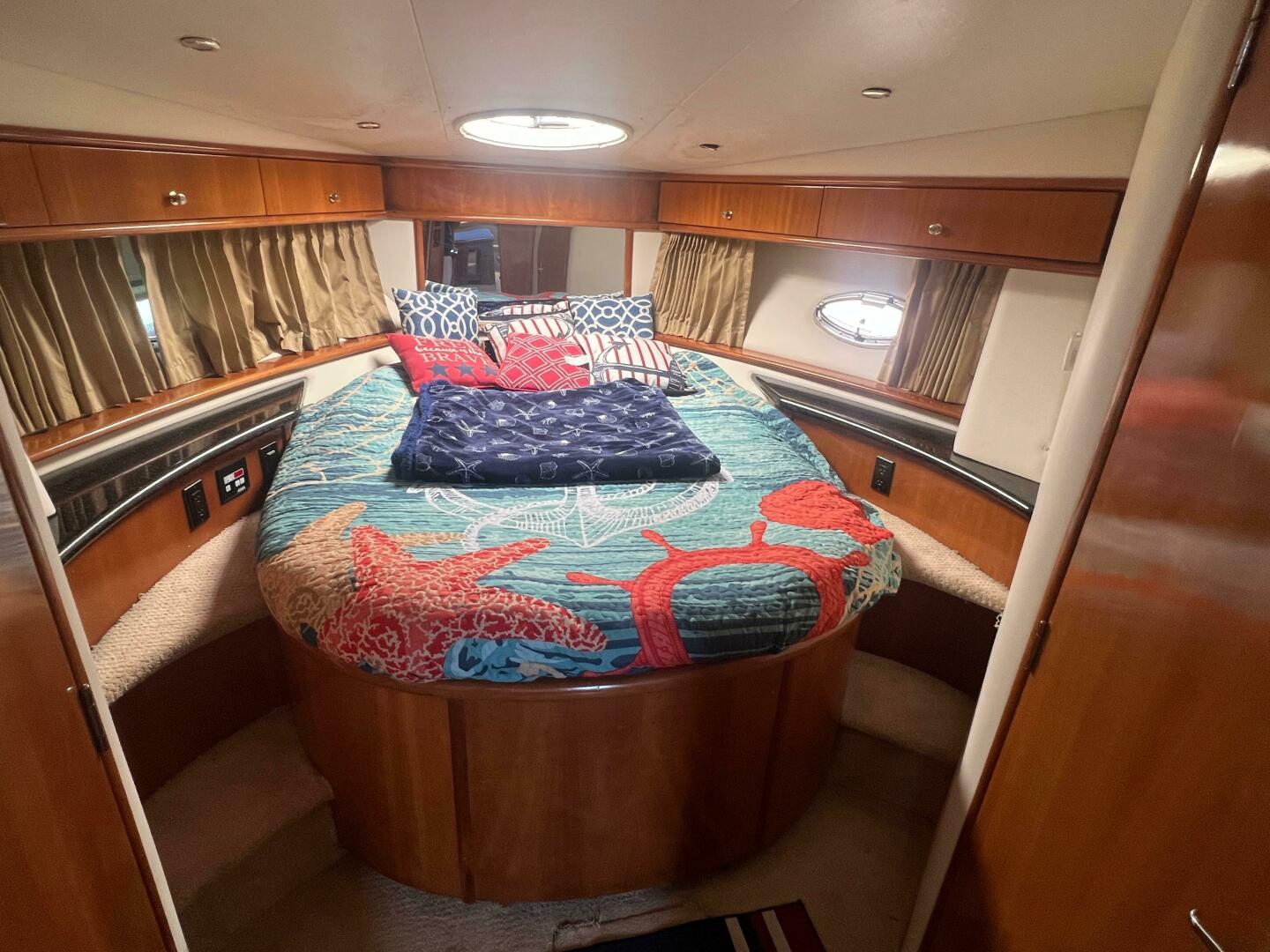 Slide: The Image of Carver 444 Cockpit Motor Yacht 2002 - 5228219