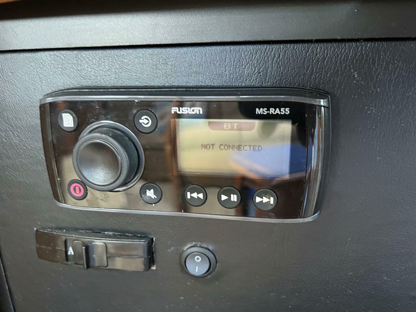 Slide: The Image of Carver 444 Cockpit Motor Yacht 2002 - 5228230