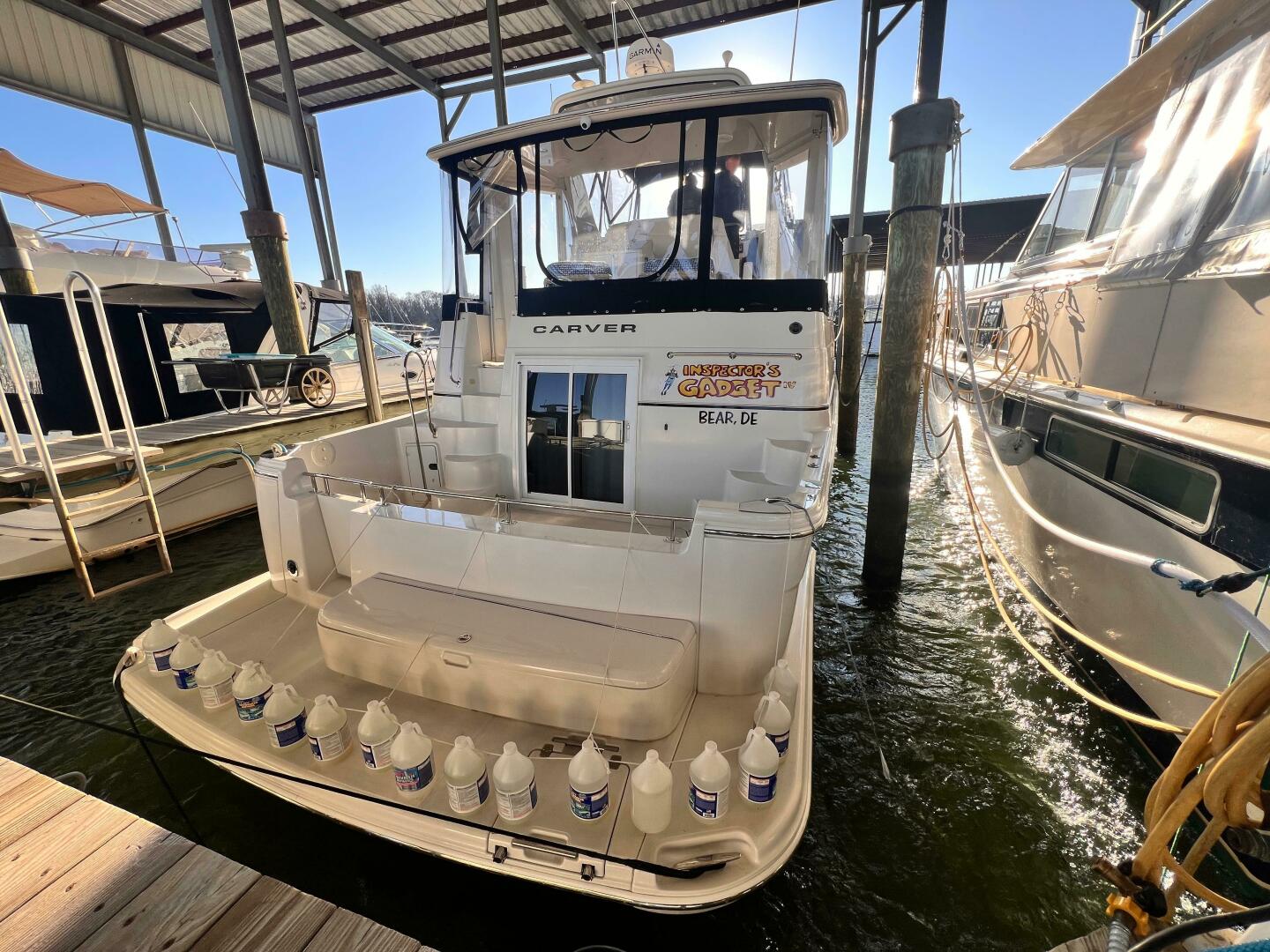 Slide: The Image of Carver 444 Cockpit Motor Yacht 2005 - 4978429