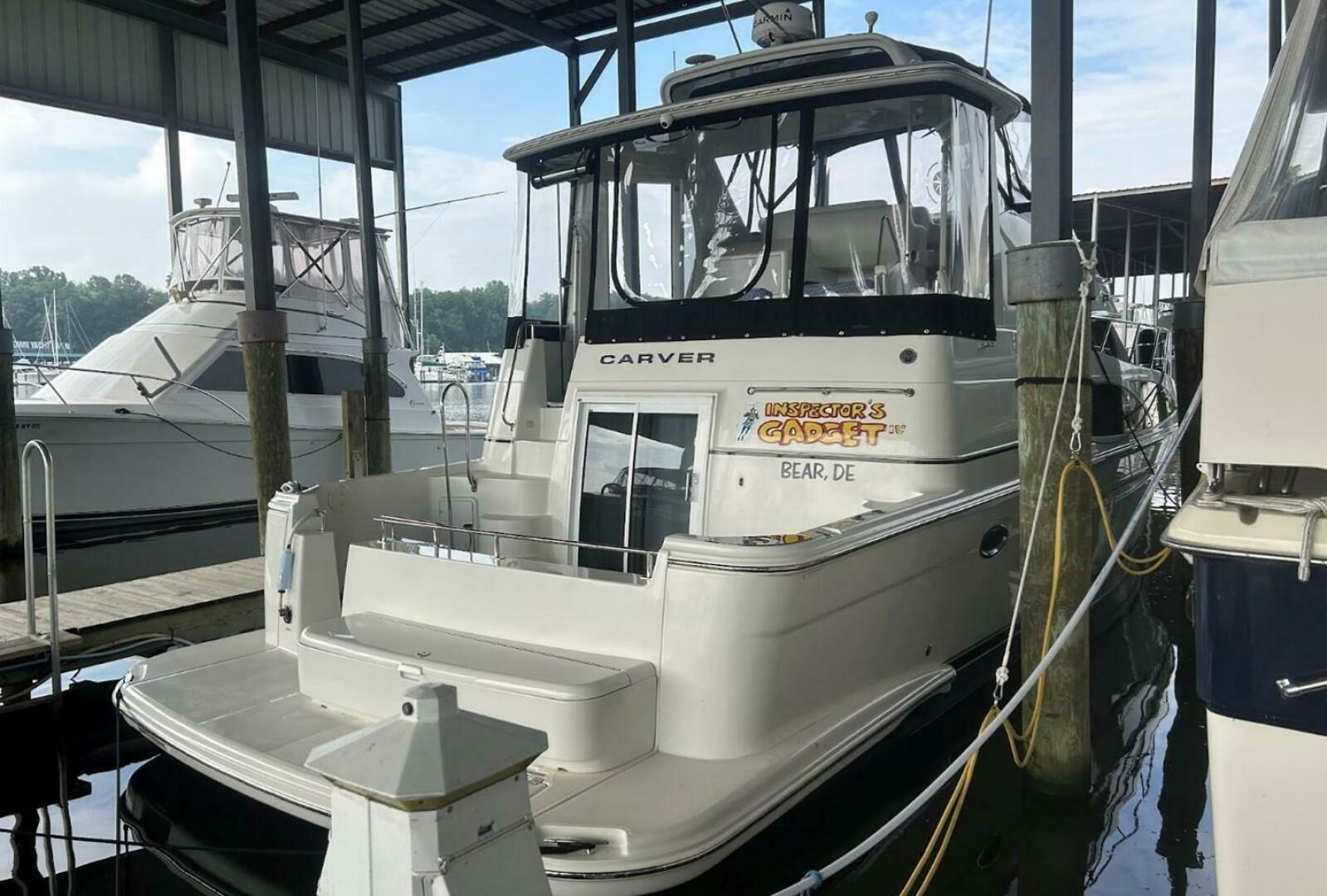Slide: The Image of Carver 444 Cockpit Motor Yacht 2005 - 4978604