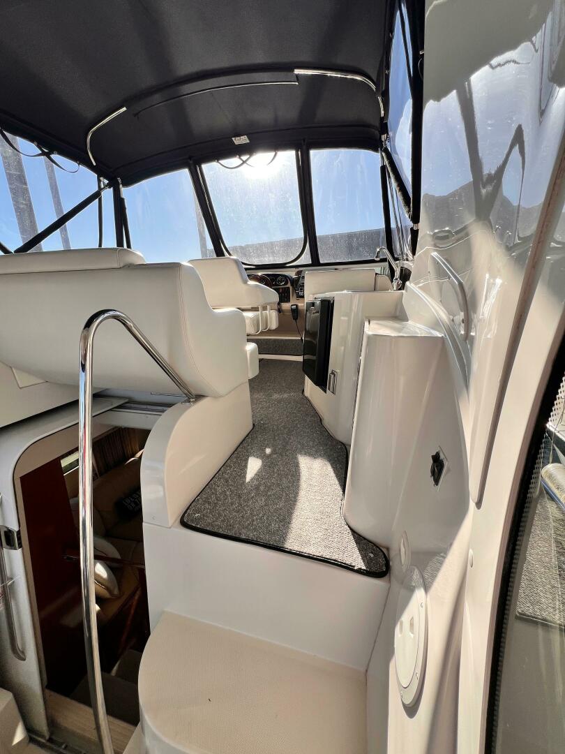 Slide: The Image of Carver 444 Cockpit Motor Yacht 2005 - 4978446