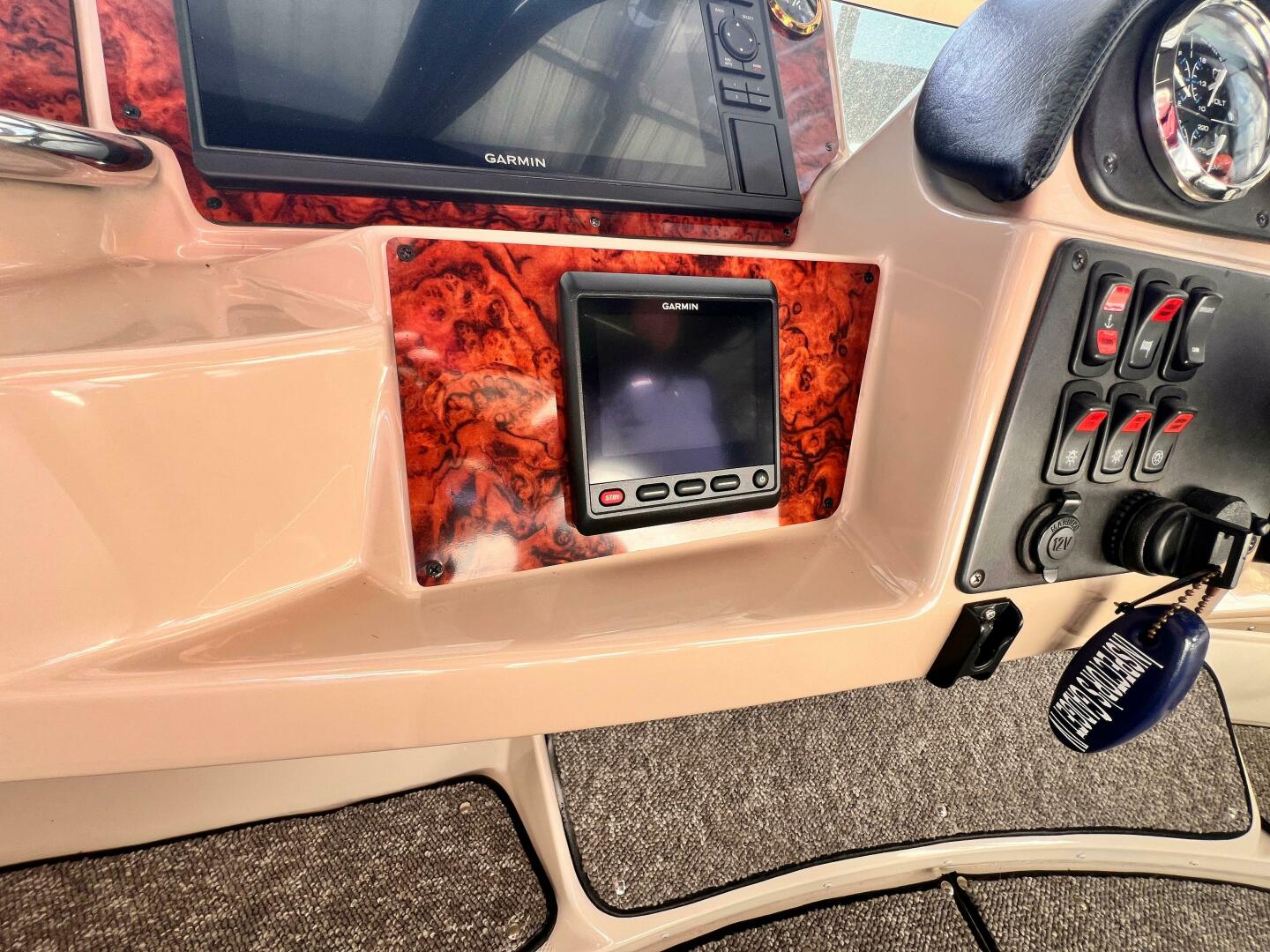Slide: The Image of Carver 444 Cockpit Motor Yacht 2005 - 4978460