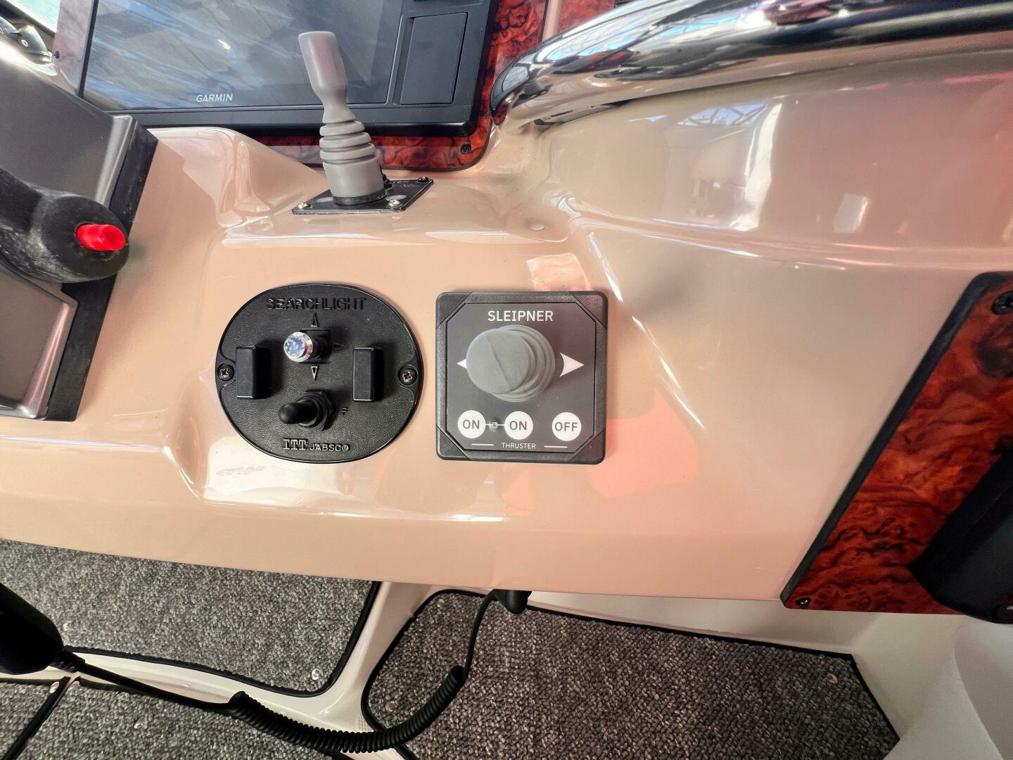 Slide: The Image of Carver 444 Cockpit Motor Yacht 2005 - 4978461