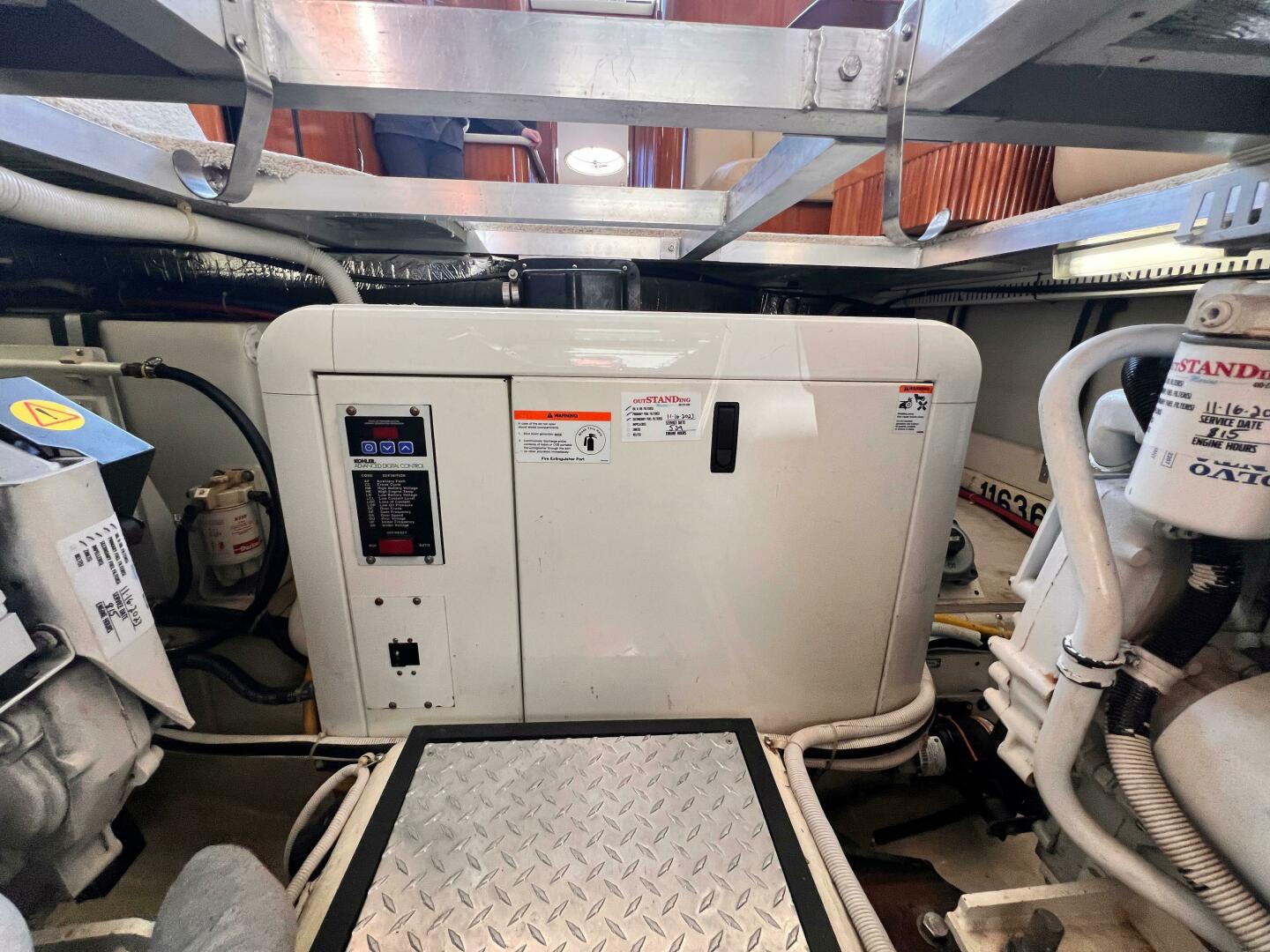 Slide: The Image of Carver 444 Cockpit Motor Yacht 2005 - 4978488