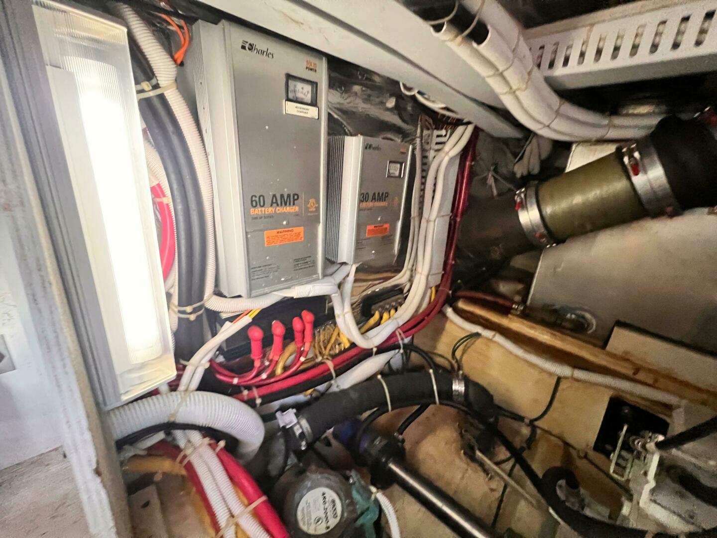 Slide: The Image of Carver 444 Cockpit Motor Yacht 2005 - 4978506