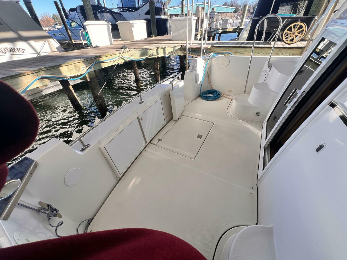 Slide: The Image of Carver 444 Cockpit Motor Yacht 2005 - 4978550