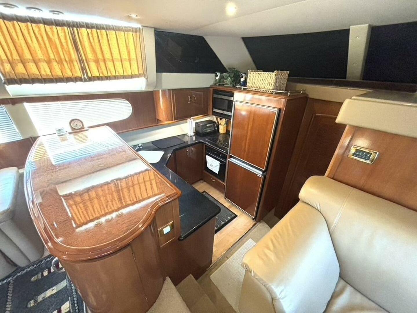 Slide: The Image of Carver 466 Motor Yacht 2004 - 5486411