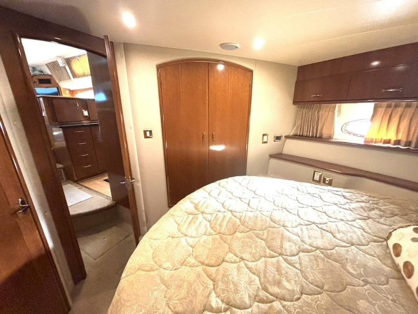 Slide: The Image of Carver 466 Motor Yacht 2004 - 5486420