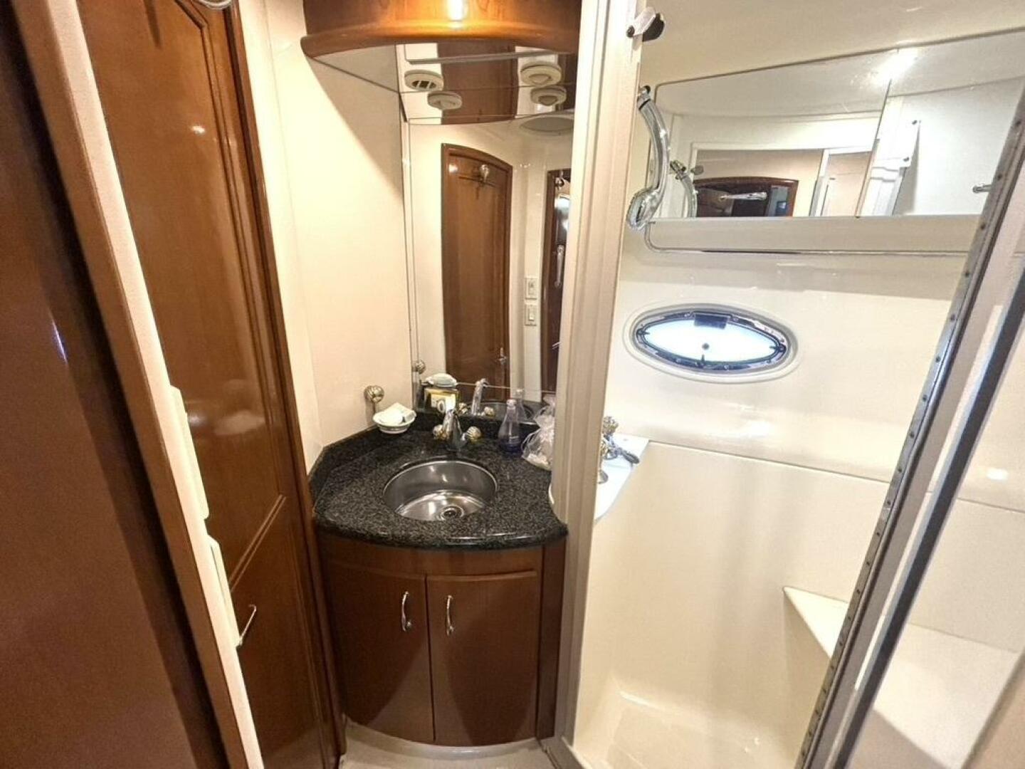 Slide: The Image of Carver 466 Motor Yacht 2004 - 5486428