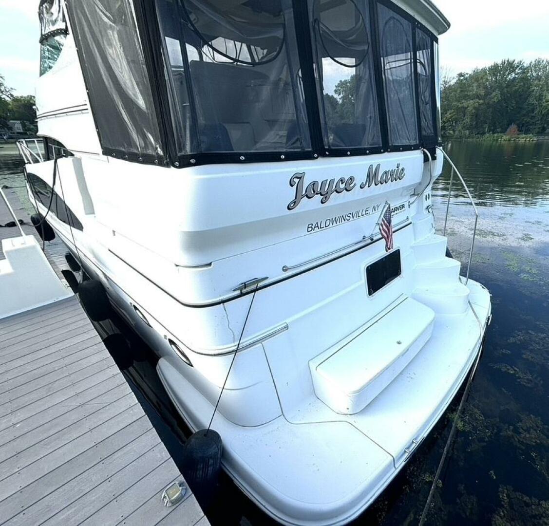 Slide: The Image of Carver 466 Motor Yacht 2004 - 5486378