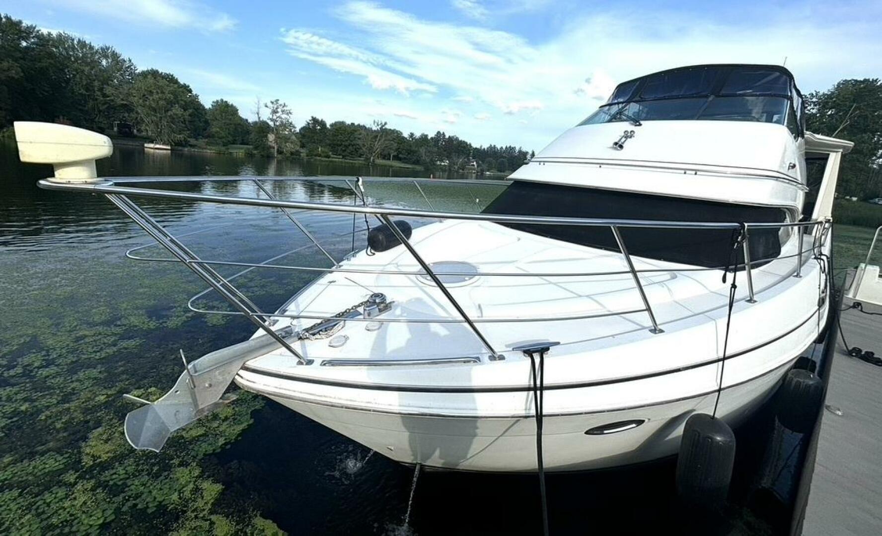 Slide: The Image of Carver 466 Motor Yacht 2004 - 5486380