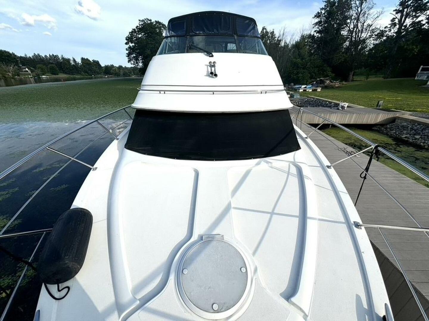 Slide: The Image of Carver 466 Motor Yacht 2004 - 5486381