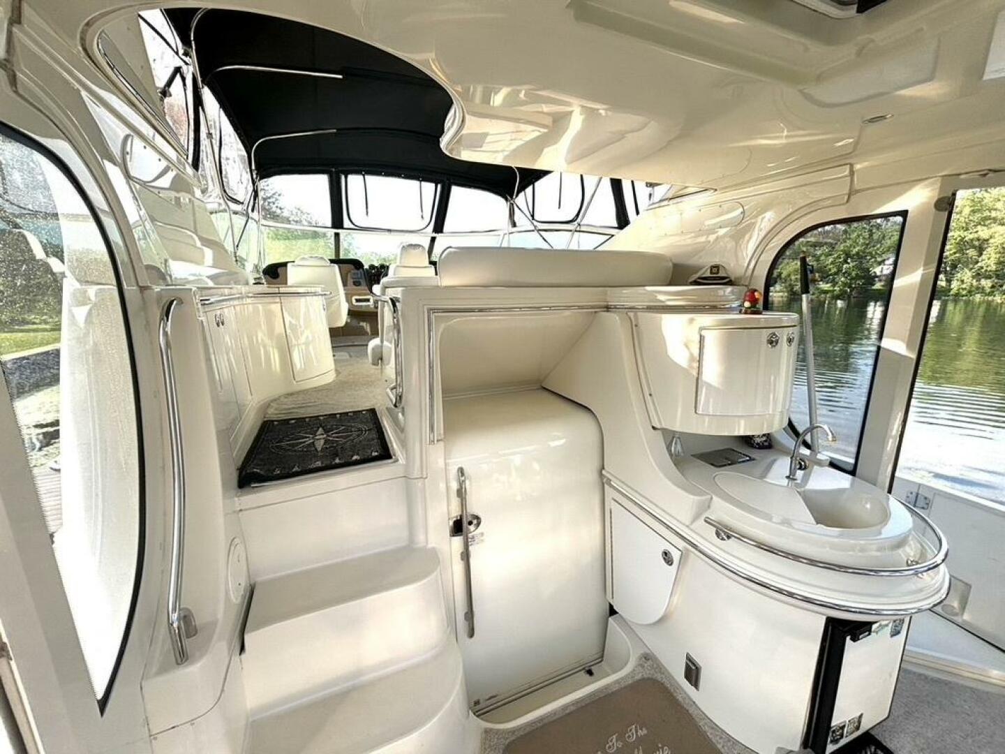 Slide: The Image of Carver 466 Motor Yacht 2004 - 5486390