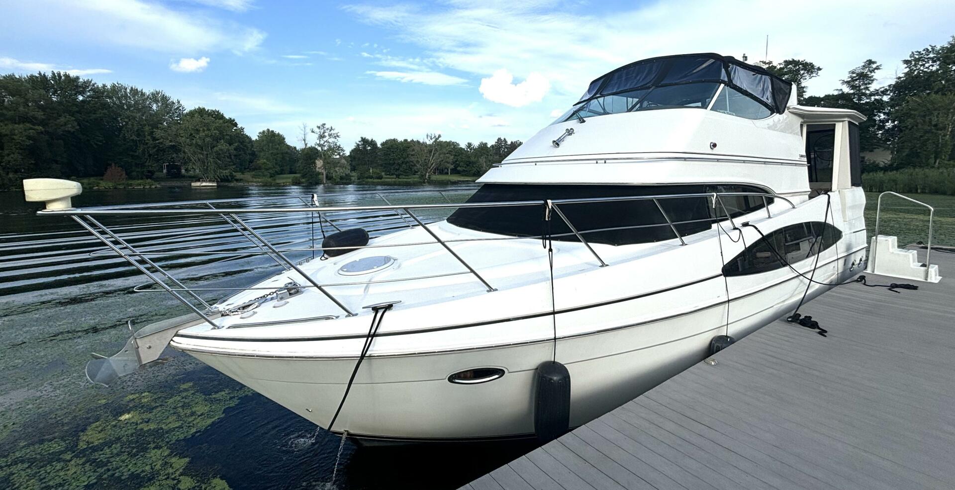 Slide: The Image of Carver 466 Motor Yacht 2004 - 5486452