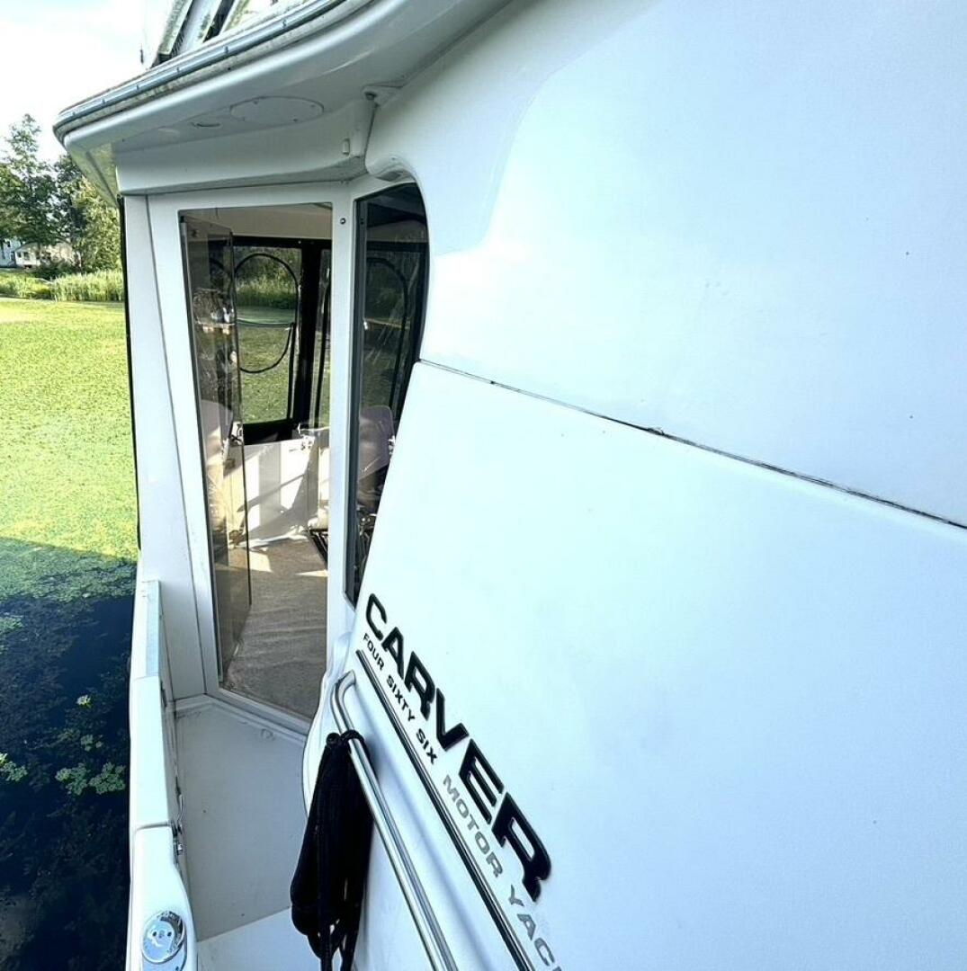 Slide: The Image of Carver 466 Motor Yacht 2004 - 5486384