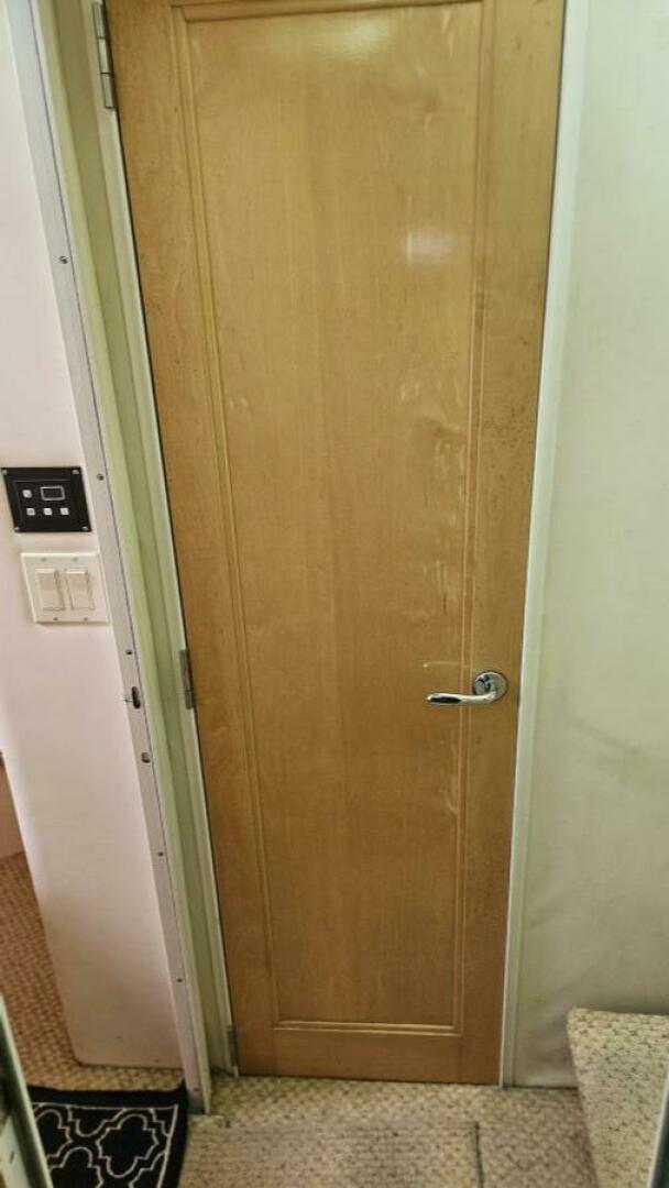 Slide: The Image of Carver 500 Motor Yacht 1997 - 5059288