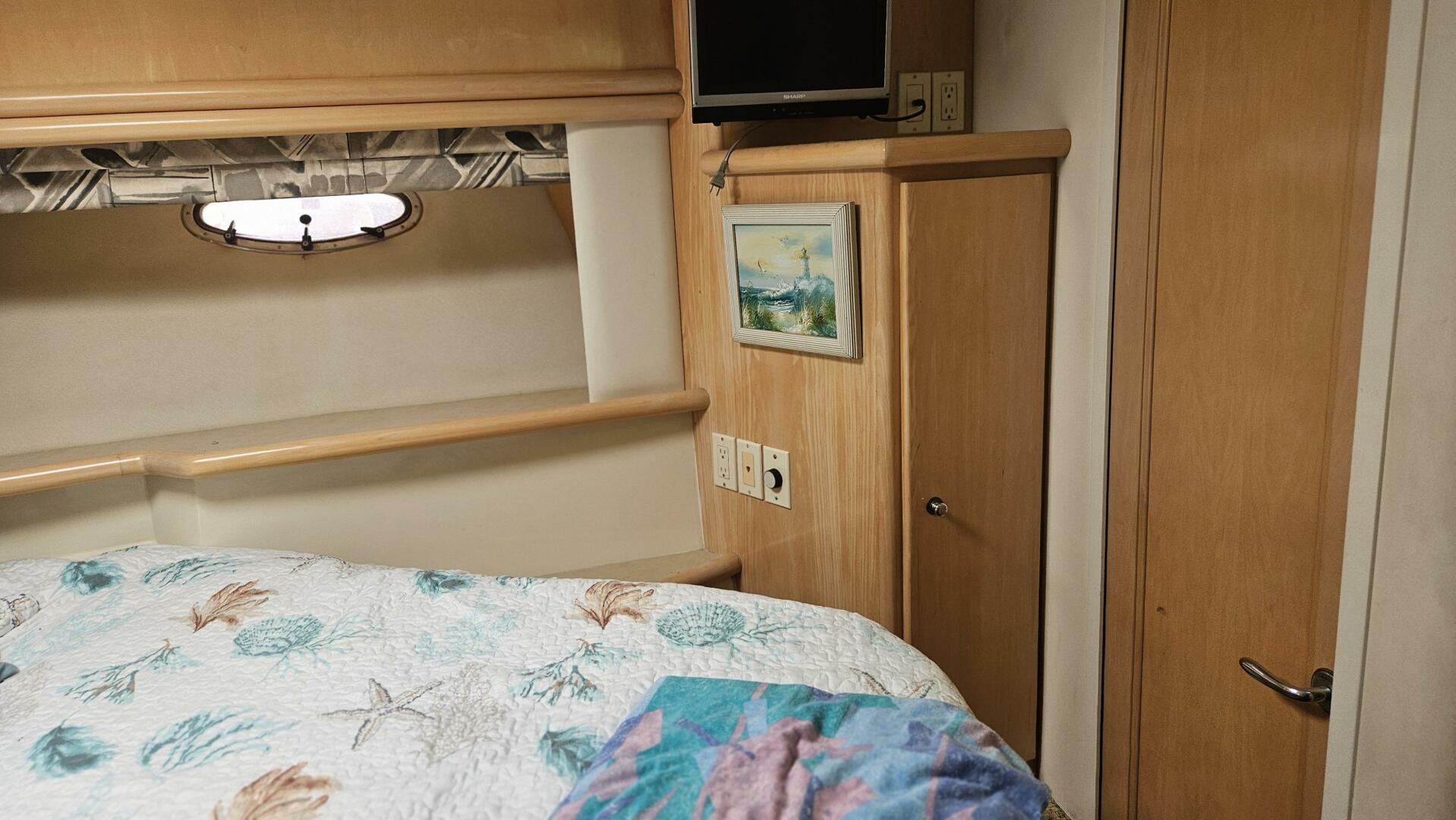 Slide: The Image of Carver 500 Motor Yacht 1997 - 5059308