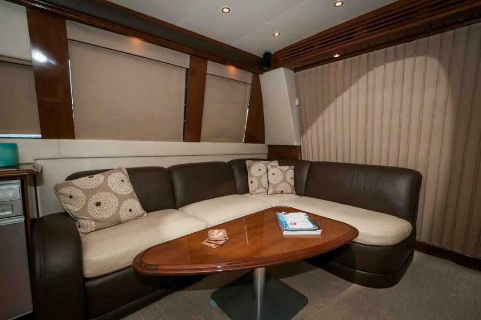 Slide: The Image of 2008 52 Carver Voyager - Chips Ahoy - Salon/Dinette - 5180493