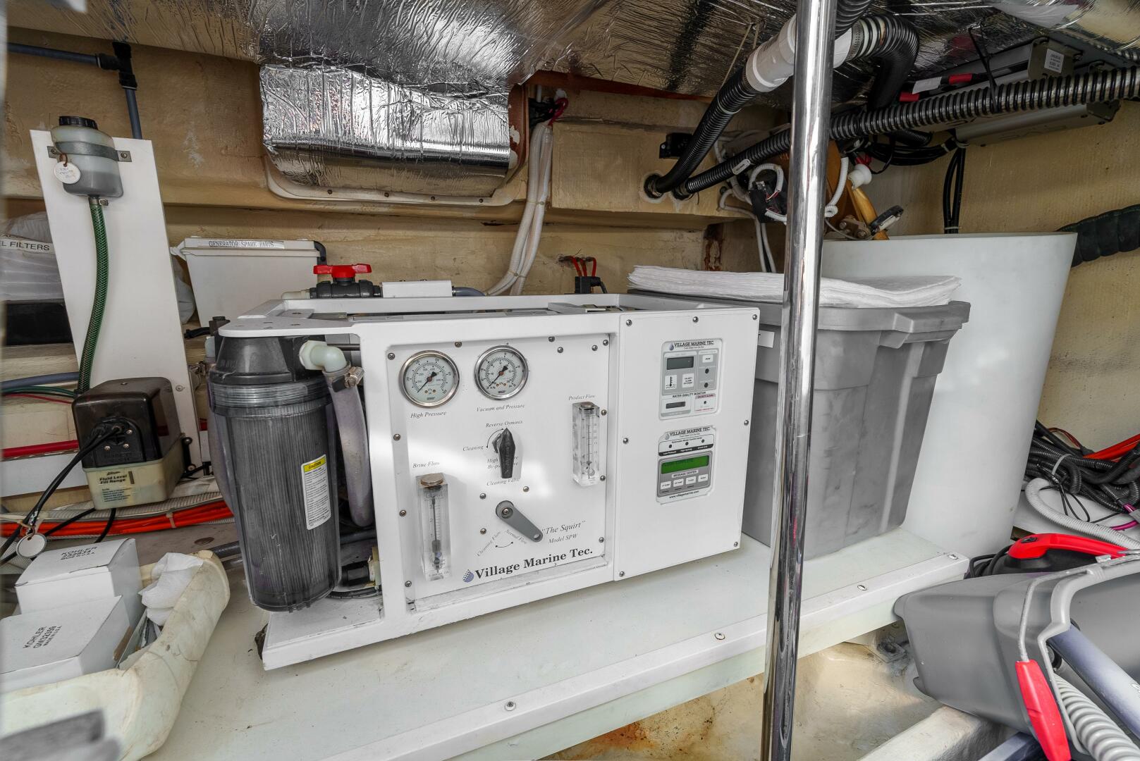 Slide: The Image of Carver 56 Village Marine Water Maker - 5065045