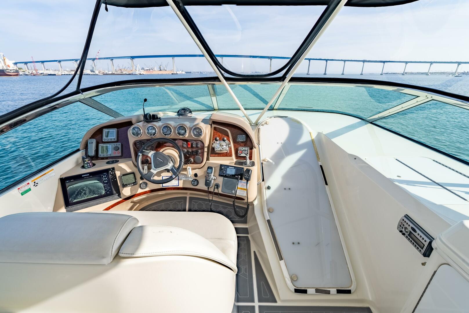 Slide: The Image of Carver 56 Flybridge door - 5065061