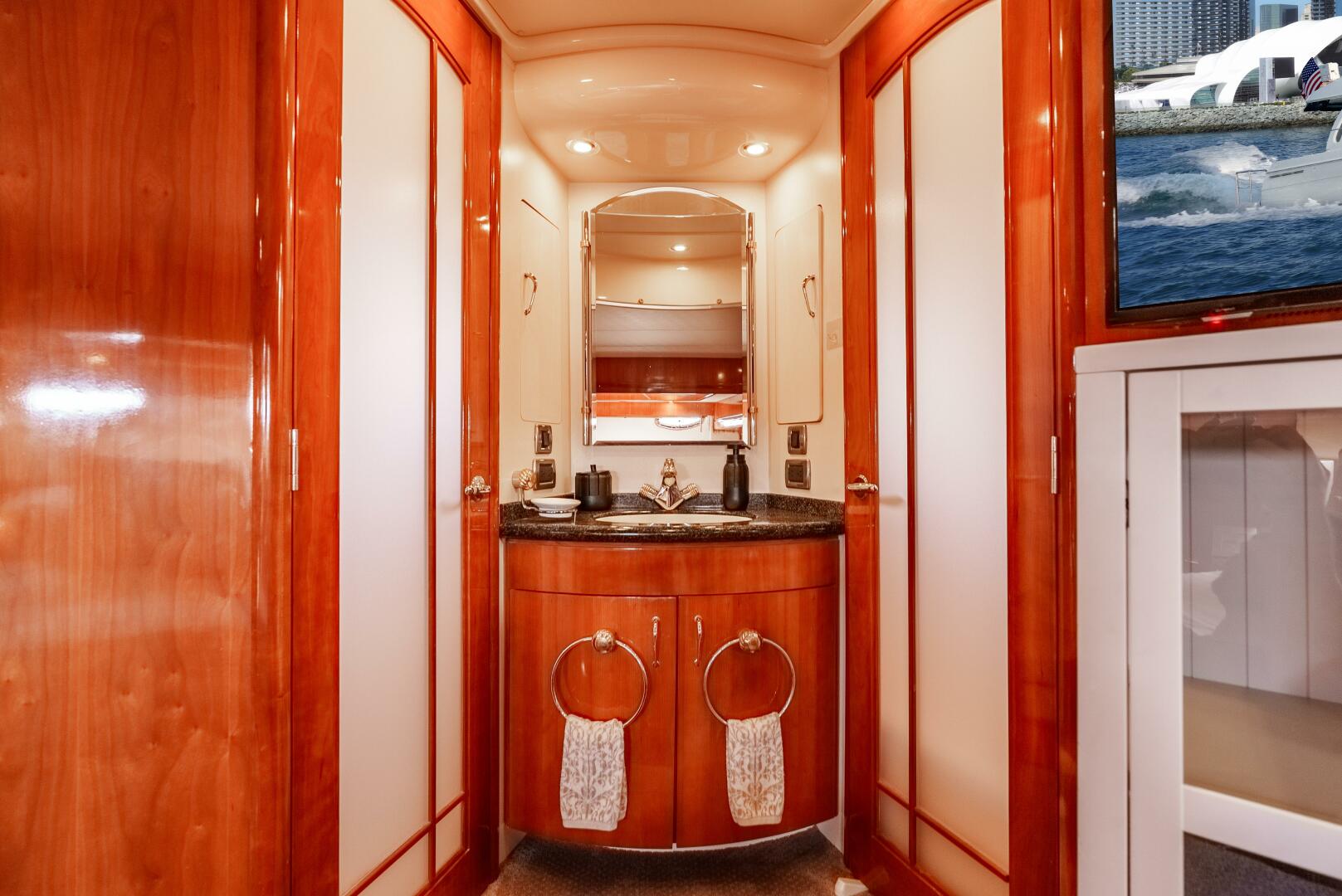 Slide: The Image of Carver 56 Master sink and vanity - 5065073