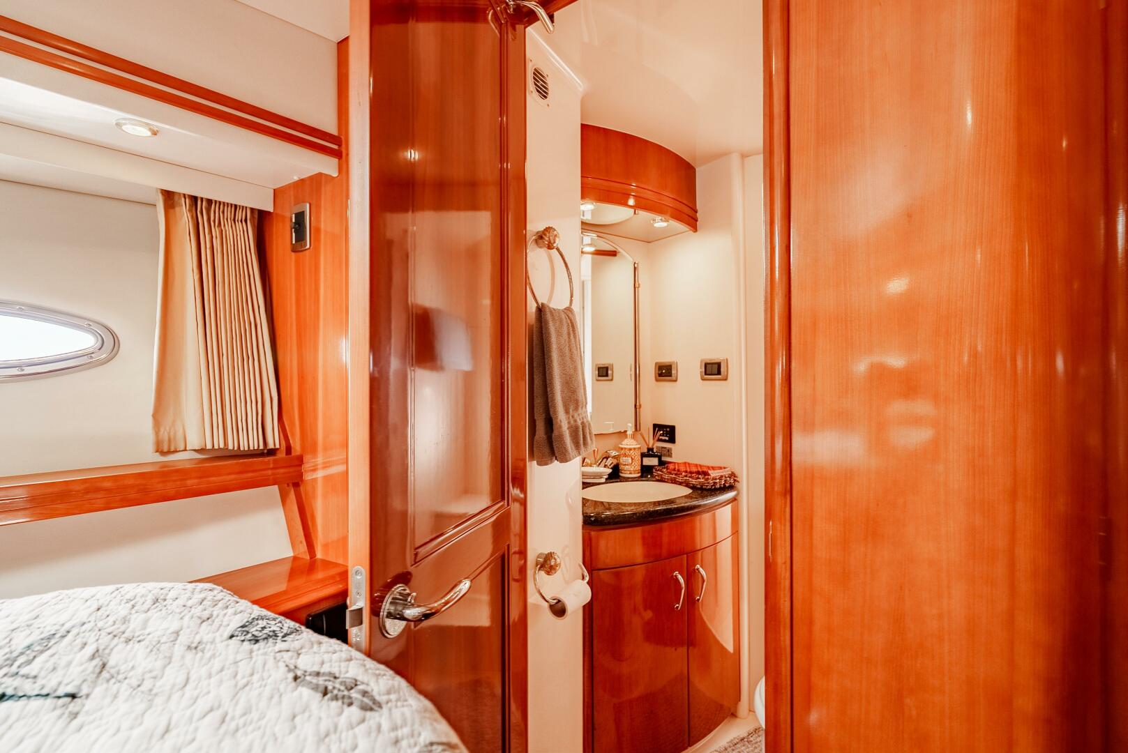 Slide: The Image of Carver 56 Head to VIP - 5065105