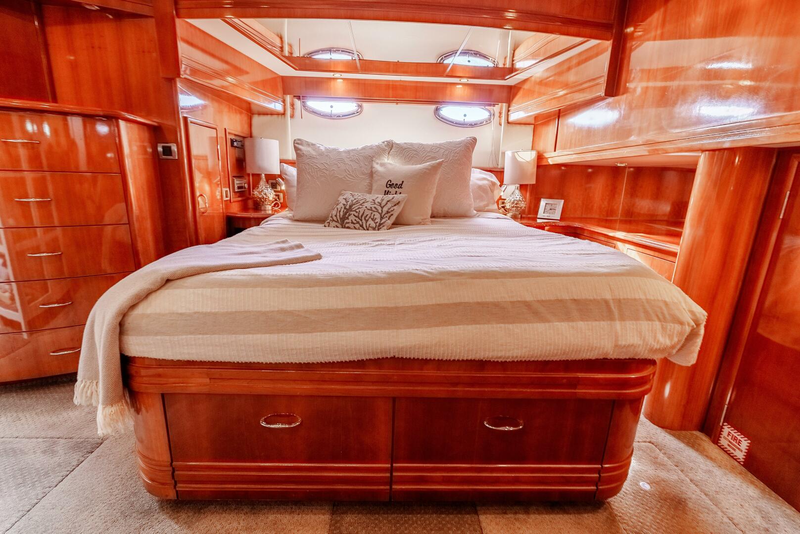 Slide: The Image of Carver 56 Queen Island Berth - 5065108