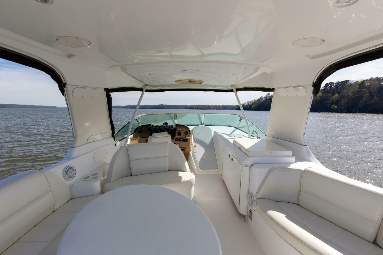 Slide: The Image of 2003 57' Carver 570 Voyager Beautiful Upper Helm - 4317406