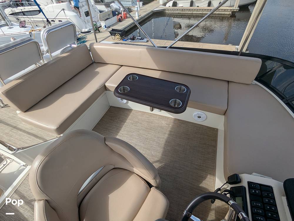 Slide: The Image of Helm Seating - 15883142