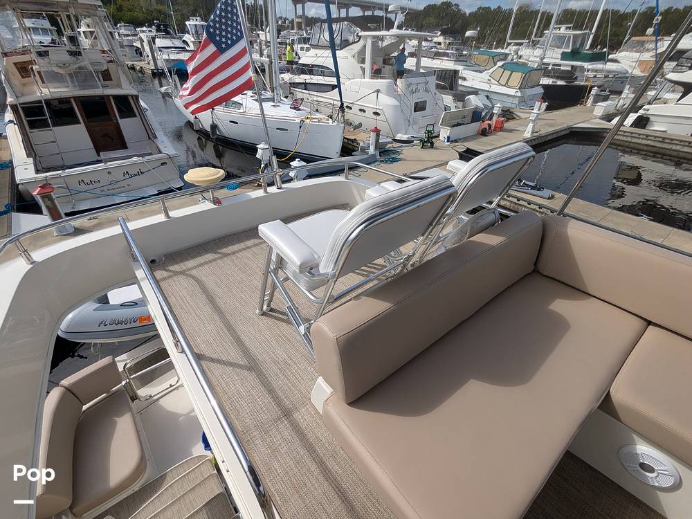 Slide: The Image of Carver C34 Command Bridge/Flybridge 2013 - 15883145