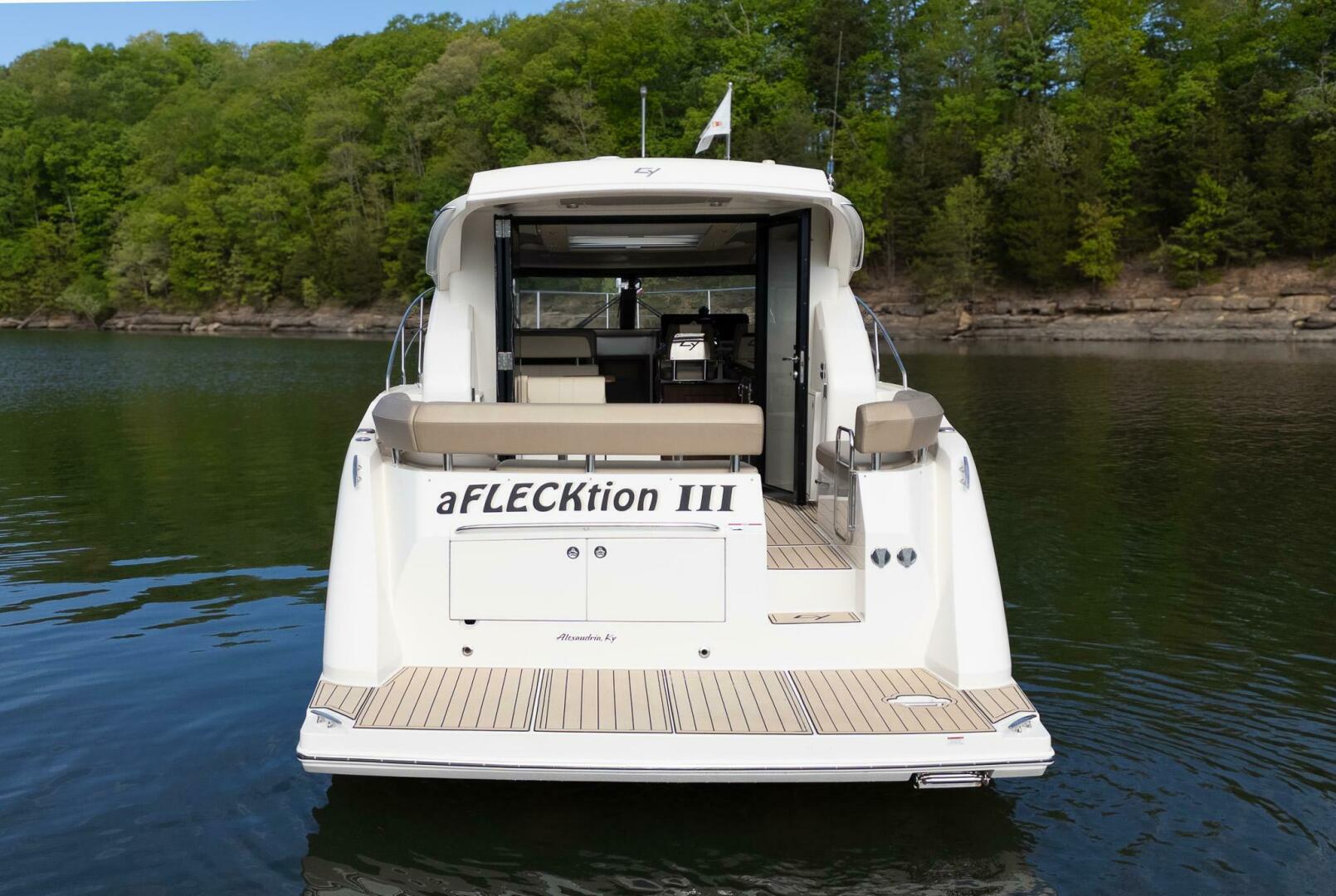 Slide: The Image of Carver C37 2014 - 5270156