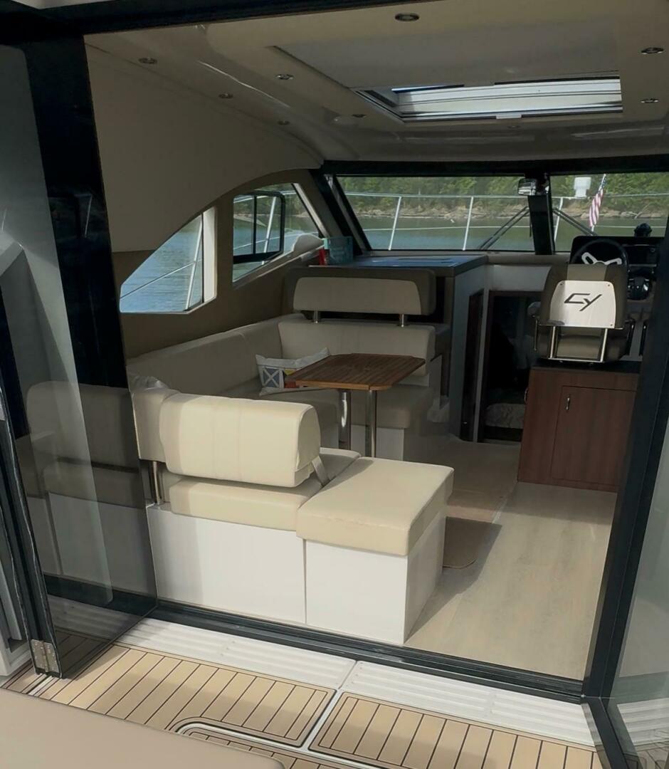 Slide: The Image of Carver C37 2014 - 5270161