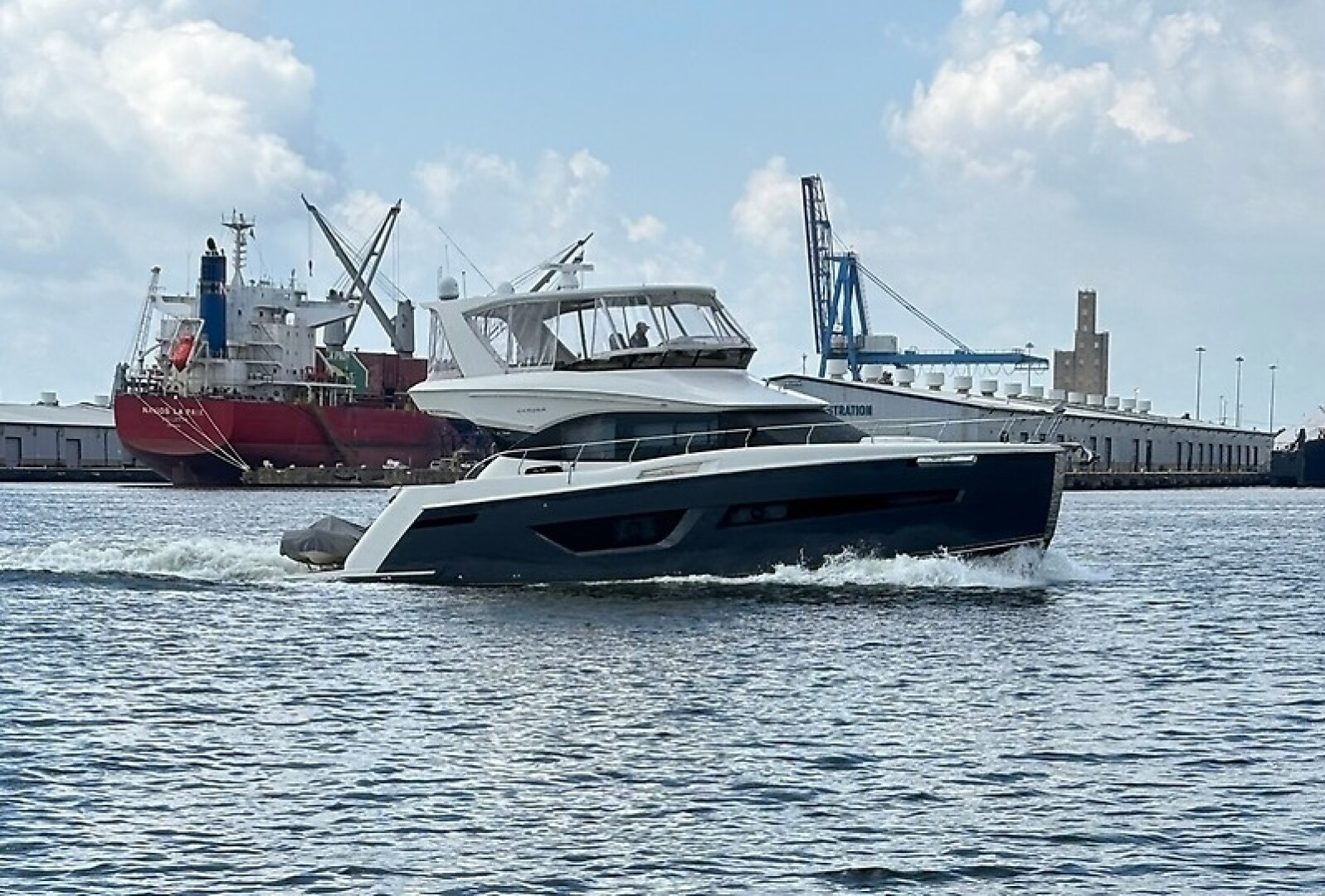 Slide: The Image of Carver C 52 2018 - 5505964