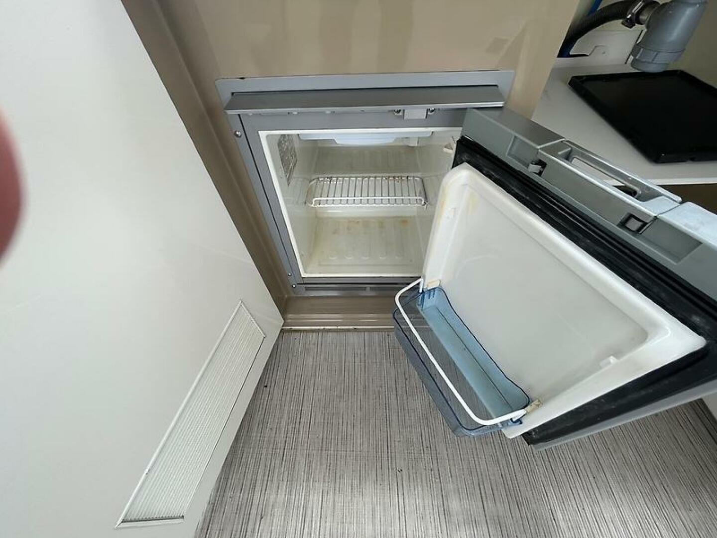 Slide: The Image of 0005273506 - 5506006