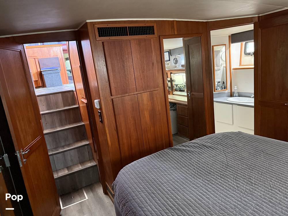Slide: The Image of Carver Californian 45 Aft Cabin Motoryacht 1990 - 15249565