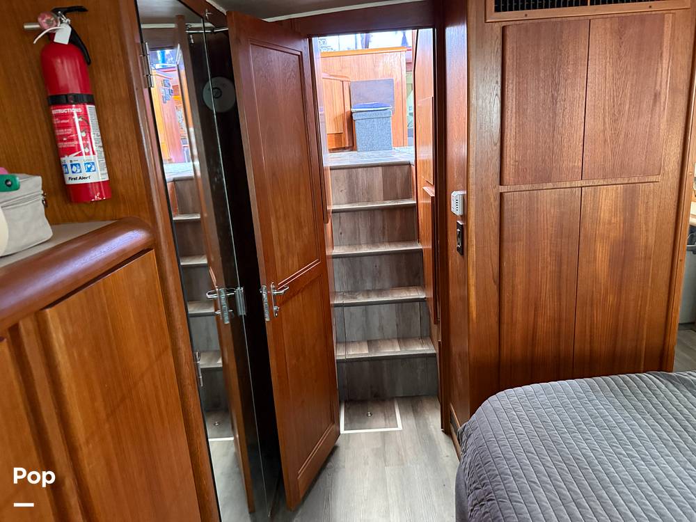 Slide: The Image of Carver Californian 45 Aft Cabin Motoryacht 1990 - 15249566